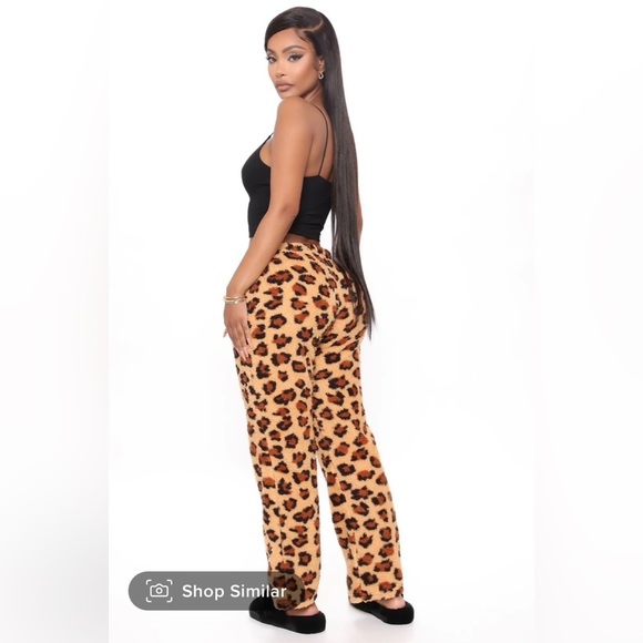 Fashion Nova Leopard Cheetah Plush PJ Pants - Picture 4 of 5